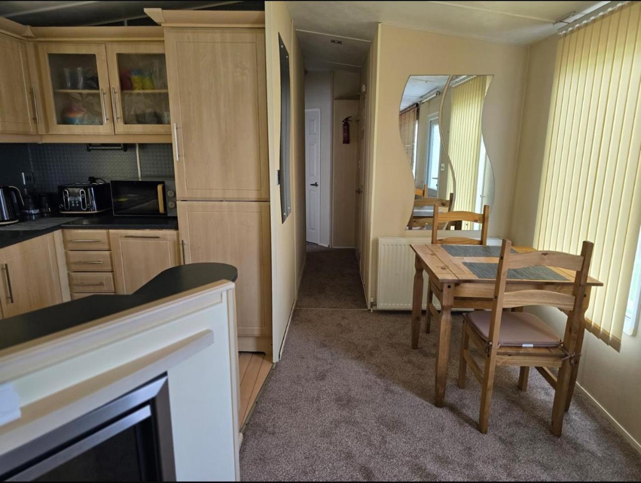 6 Berth Caravan Happy Days North Chapel St Leonards Skegness Exterior photo